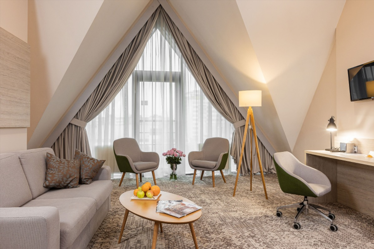 Holiday inn kaliningrad холидей инн 4