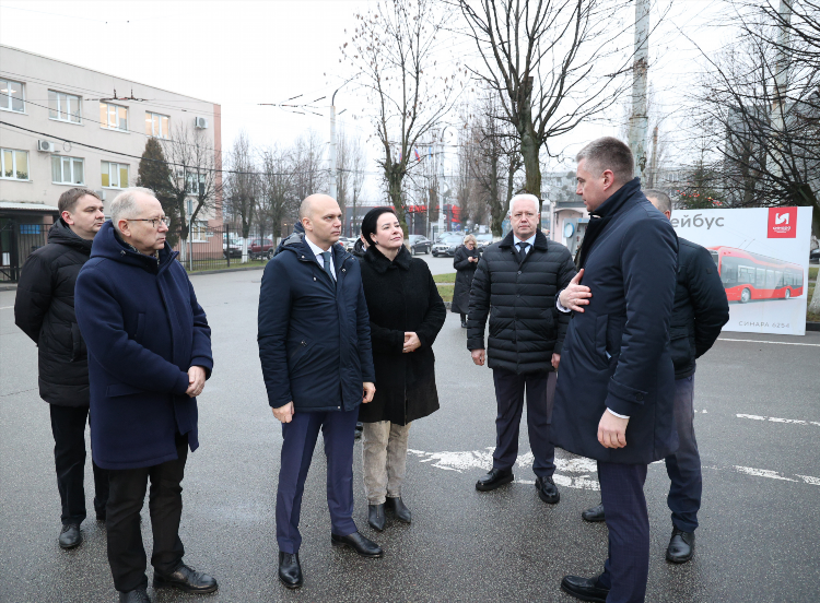 Сколько км от челябинска до калининграда